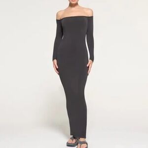 Elegant Off-Shoulder Black Dress